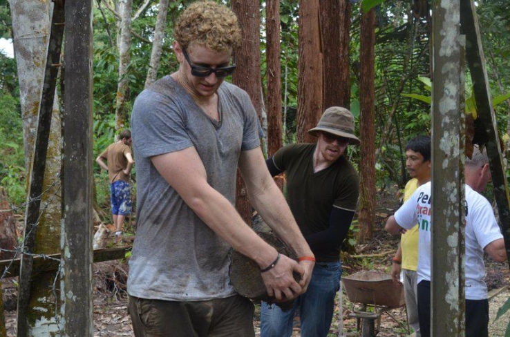 Eco-Warriors cleaning up after a storm hit the Sintang region!